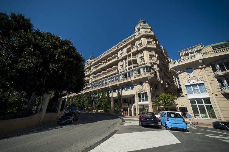Metropole – Prestigious Offices in the Heart of Ca..