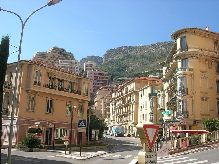 Magnificent Commercial Premises – Moneghetti
Rent:..