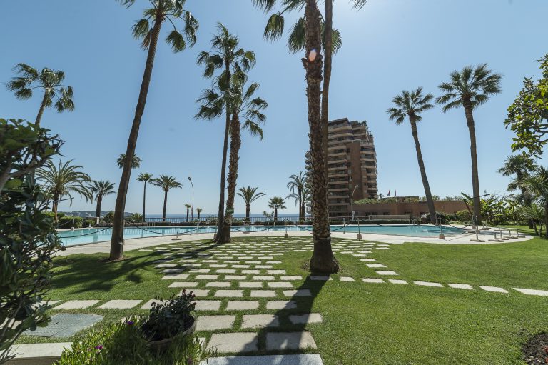 FOR SALE – Parc Saint Roman – High-Floor Studio wi..