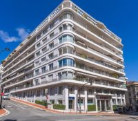 3-Room Bourgeois Apartment to Renovate – Victoria ..