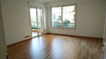 For Rent – 2-Room Apartment, Memmo Center, Fontvie..