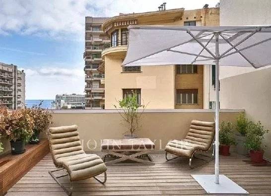 FOR SALE – LA MAISON D’OR, LARVOTTO
Price: €42,000..