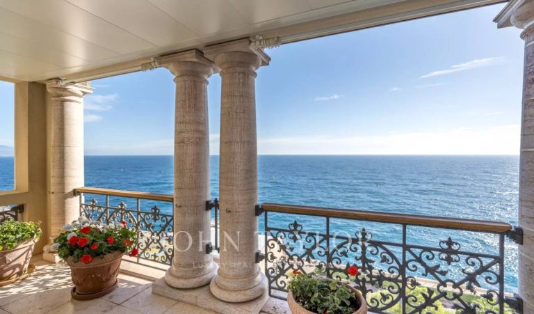 FOR SALE – SEASIDE PLAZA, FONTVIEILLE
Price: €37,5..