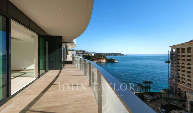 FOR SALE – LARVOTTO – THE BAY HOUSE
Price on reque..