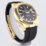 watch_174799425737436