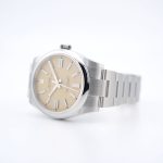watch_174898838160323