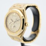 watch_174965030969286