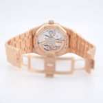 watch_174965763176570