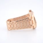watch_174965763374690