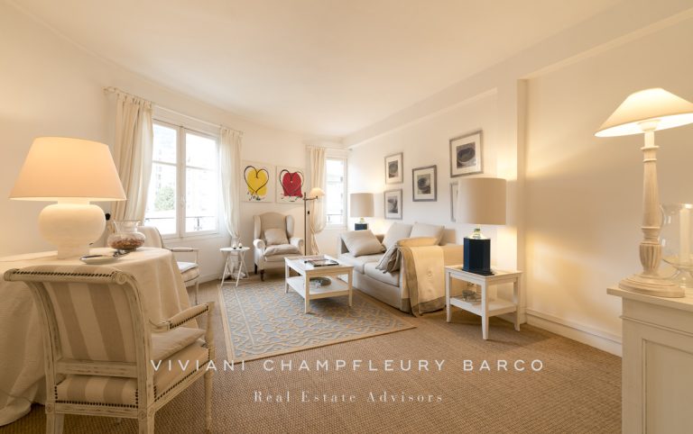 Golden Square Studio – Mixed Use
€1,600,000
Bright..
