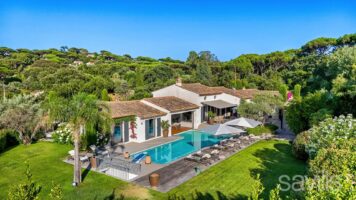 SOLE AGENT – Stylish Villa in Saint-Tropez – Peaceful, Stylish & Exceptionally Well-Located