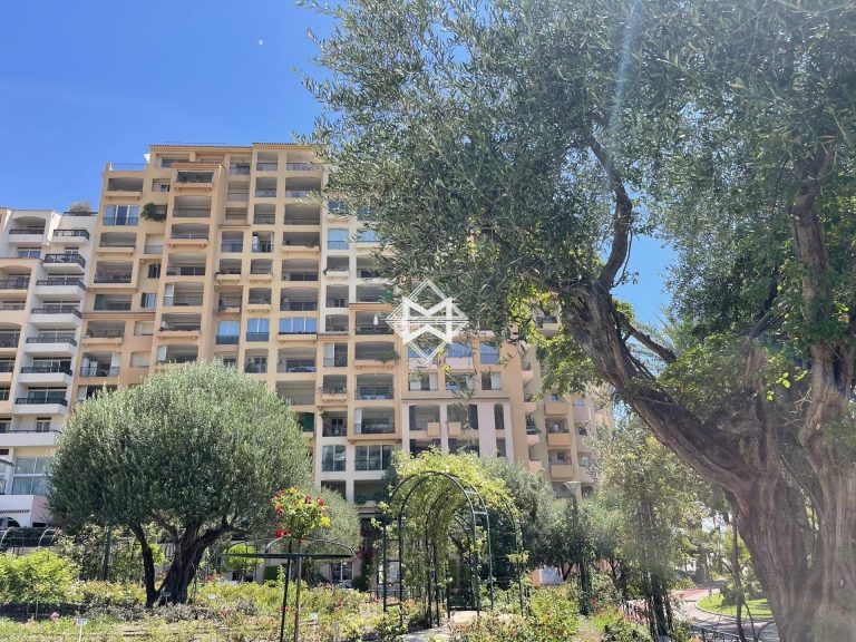 FOR SALE – 1-BEDROOM APARTMENT WITH BALCONY IN FON..