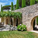 Stunning property ideally set in a private domain with views over the sea and the vineyards – Gallery 5