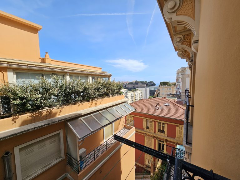 FOR SALE – 4-ROOM APARTMENT IN LA CONDAMINE
Price:..