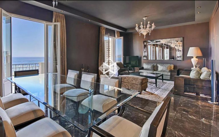FOR SALE – DUPLEX PENTHOUSE WITH PANORAMIC SEA VIE..