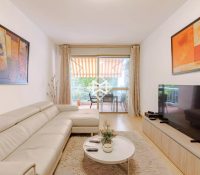 FOR SALE – ELEGANT APARTMENT WITH SEA VIEW IN LARV..