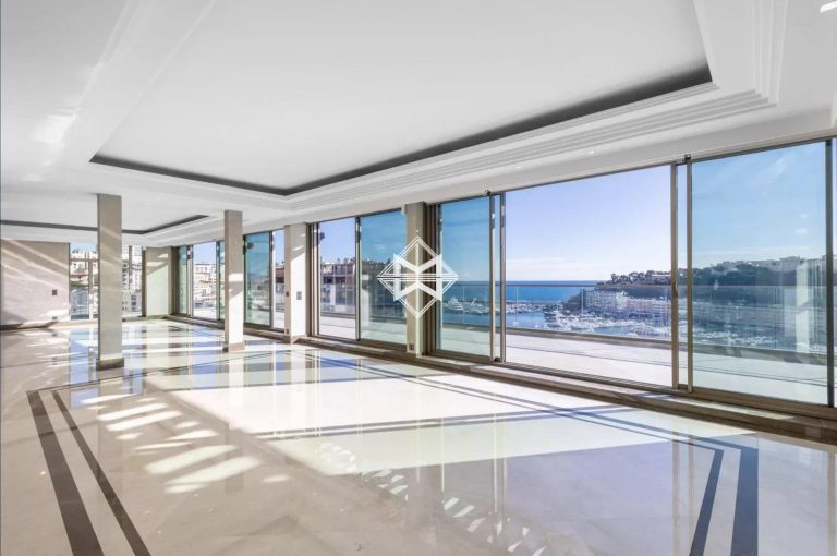 FOR SALE – EXCEPTIONAL DUPLEX PENTHOUSE WITH ROOFT..
