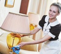 We invite a second maid to work in Monaco.

The sc..