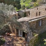 A 1893 sheepfold in the heart of the countryside – Featured