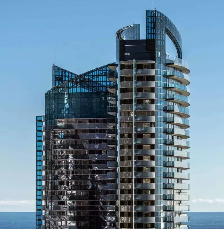 Odéon Tower – Exceptional 6-Room Apartment
Price: ..