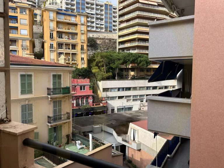 QUARTIER PORT 2 ROOMS FOR RENT