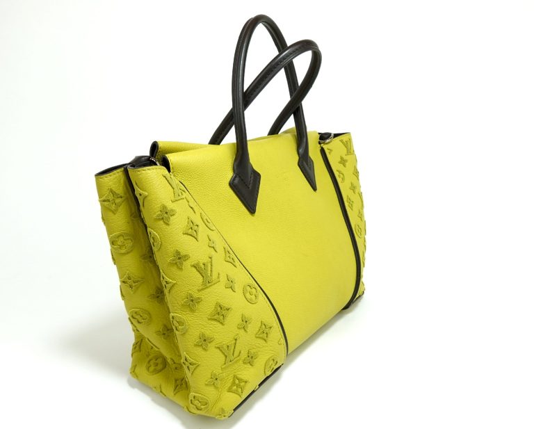 LOUIS VUITTON CABAS TOTE V – YELLOW GRAINED LEATHE..
