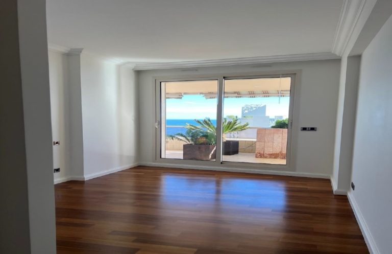 FOR SALE – RENOVATED 3-BEDROOM SEA VIEW APARTMENT ..