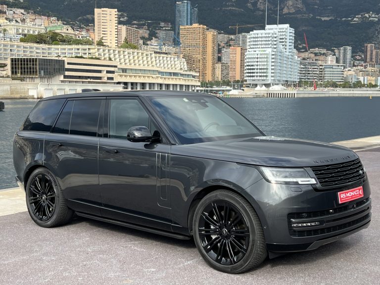 LAND ROVER RANGE ROVER V SWB 4.4 P530 AWD HSE – BL..