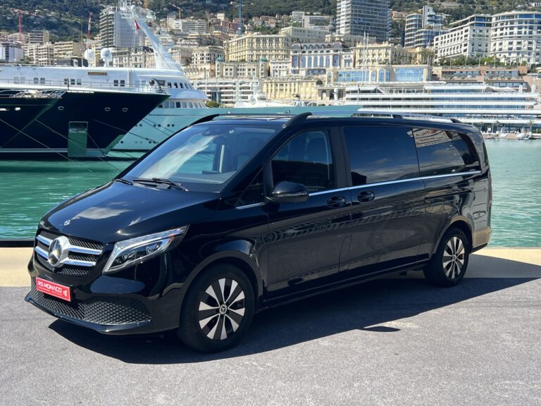 FOR SALE: MERCEDES CLASS V 250D EXTRA-LONG 7 SEATS..