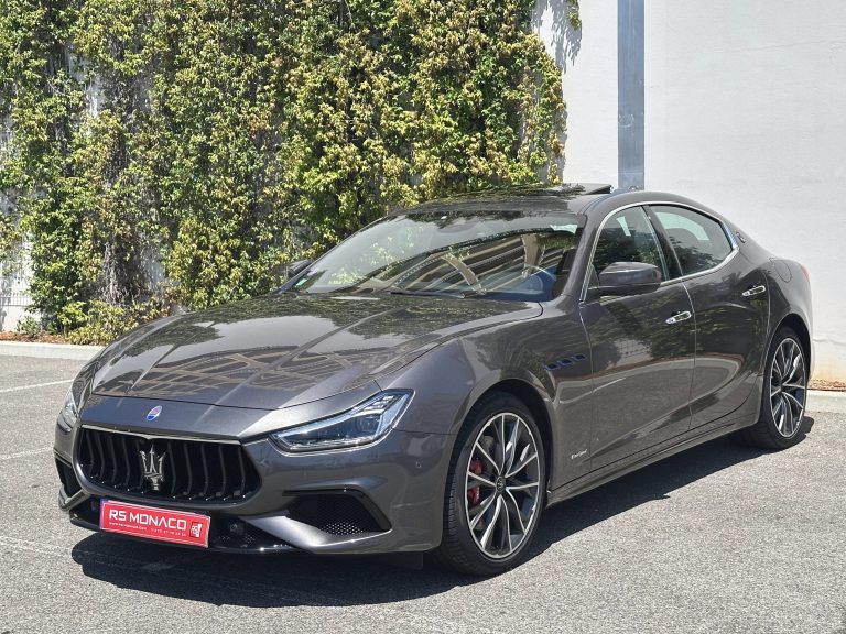 MASERATI GHIBLI III 2.0 HYBRID 330 GRANSPORT AUTO
..