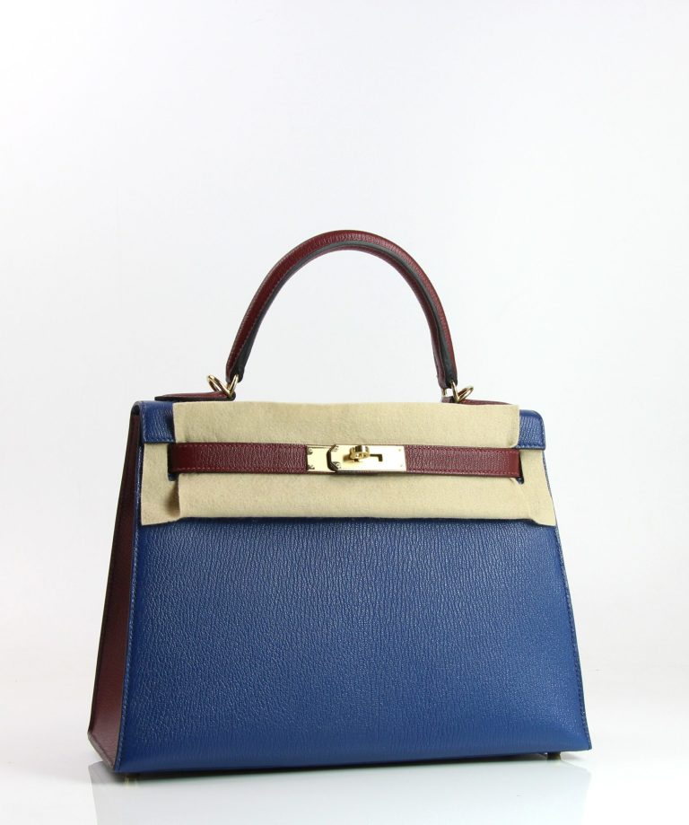 HERMÈS KELLY SELLIER 28 – BLUE HYDRA

€26,500
Desi..