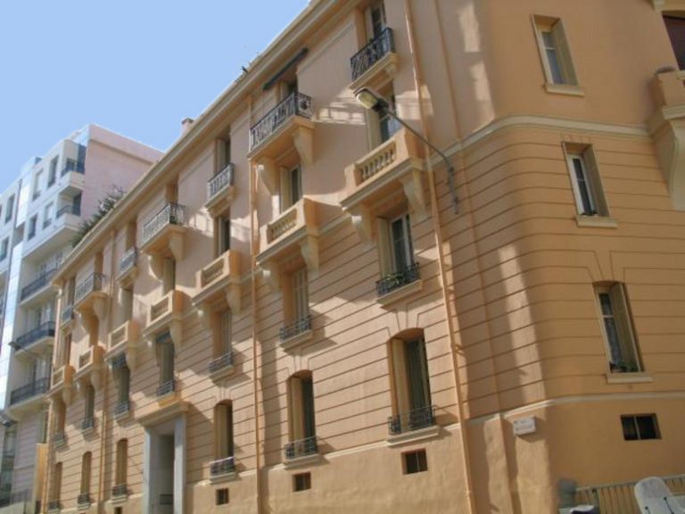 FOR SALE – 3-ROOM APARTMENT IN THE HEART OF MONTE-..