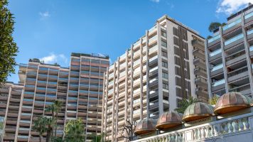 FOR SALE – ELEGANT 2-BEDROOM APARTMENT | CARRÉ D’O..