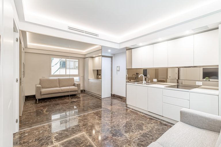 FOR SALE – RENOVATED 1-BEDROOM APARTMENT | SAINT R..