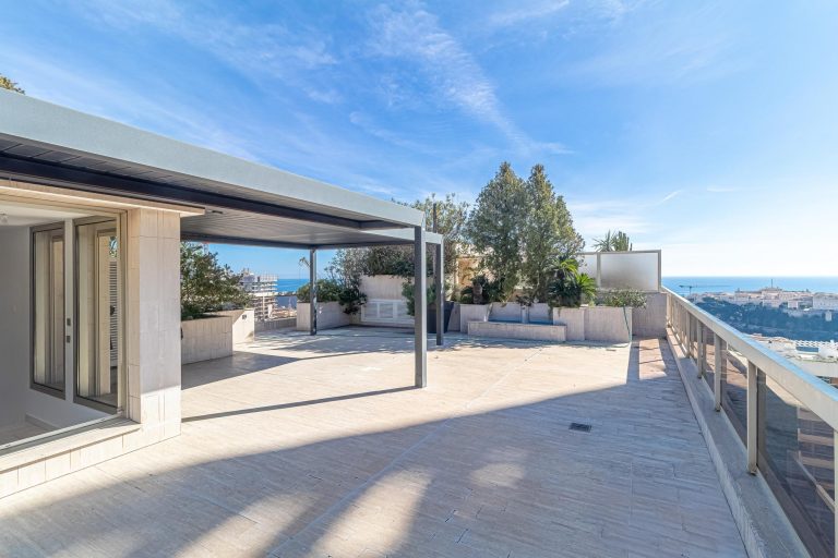 TRIPLEX PENTHOUSE VILLA – JARDIN EXOTIQUE
Price: O..