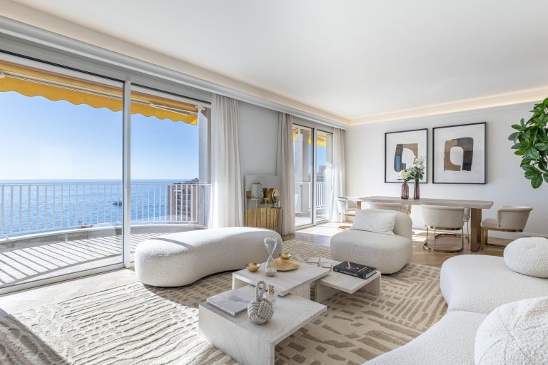 FOR SALE – LUXURIOUS 3-ROOM APARTMENT WITH PANORAM..