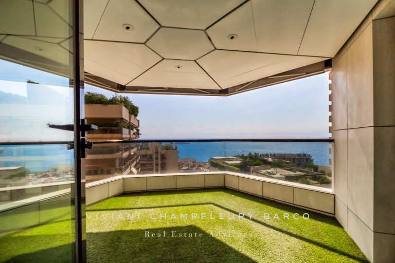 FOR SALE – SPACIOUS FAMILY APARTMENT IN THE HEART ..