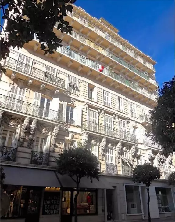 FOR SALE – 4-ROOM APARTMENT IN LA CONDAMINE, MONAC..