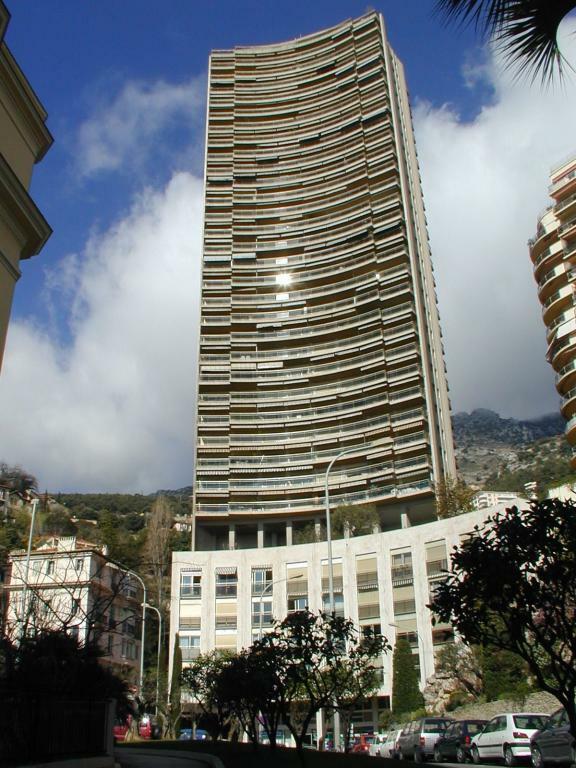 STUDIO APARTMENT – IDEAL INVESTMENT NEAR MONACO CE..
