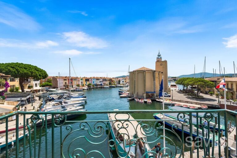 Prime Location: Sea View Apartment in Port Grimaud Centre