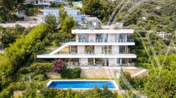 Roquebrune-Cap-Martin – Stunning villa with sea view terrace overlooking Monaco
