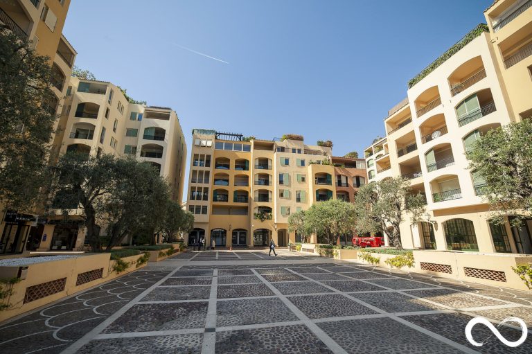 COMMERCIAL PREMISES IN LE BOTTICELLI – RENTED INVE..