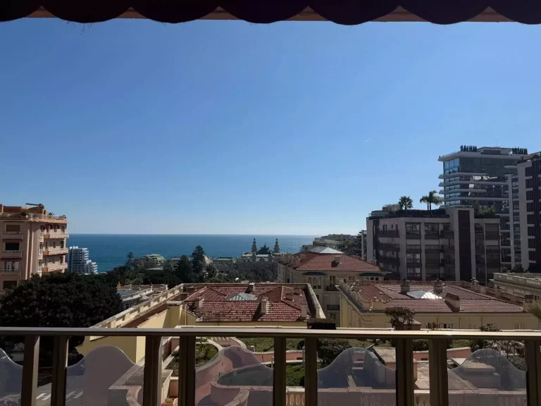 Monte Carlo – Luxury 4-Room Apartment with Sea Vie..