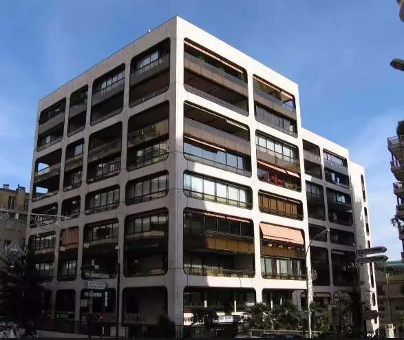FOR SALE – CARRÉ D’OR STUDIO – LUXURY RESIDENCE IN..
