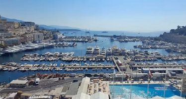 FOR RENT – 1-BEDROOM APARTMENT WITH GRAND PRIX VIE..