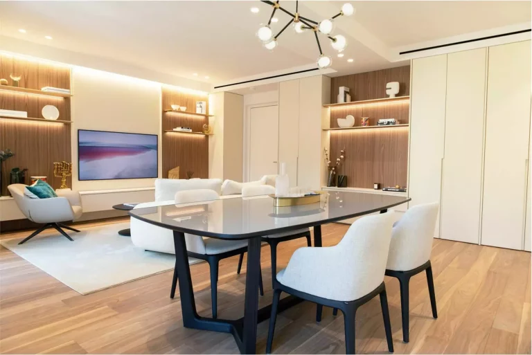 Monte Carlo – Renovated 3-Room Apartment with Terr..