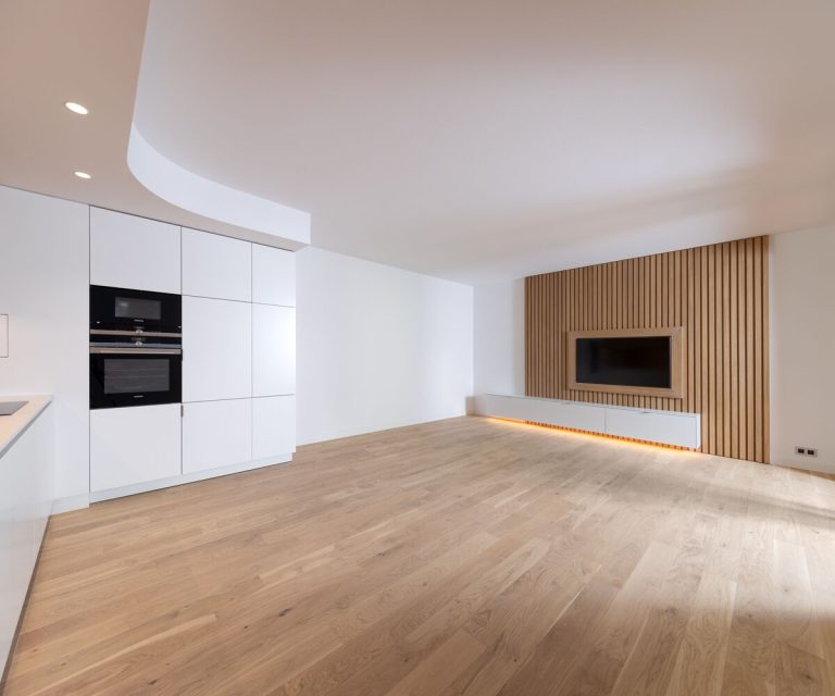 1-BEDROOM APARTMENT WITH SEA VIEW – EDEN STAR, MON..