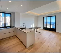 Monte-Carlo – Renovated 3-Room Apartment with Port..
