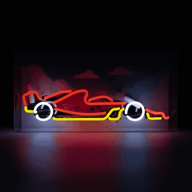 FORMULA RACING CAR NEON BOX

Price: €165.00 (Taxes..