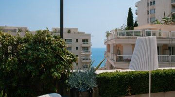 FOR SALE – LUXURY PENTHOUSE ON BOULEVARD D’ITALIE
..